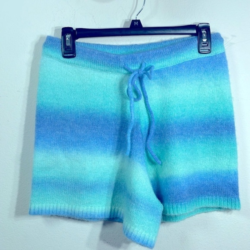 (B5) Lilly Pulitzer‎ Wanetta Sweater Shorts, Size M - Picture 5 of 14